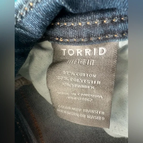 Torrid Size 28 Luxe Slim Boot Jean Mid Wash - Picture 9 of 12